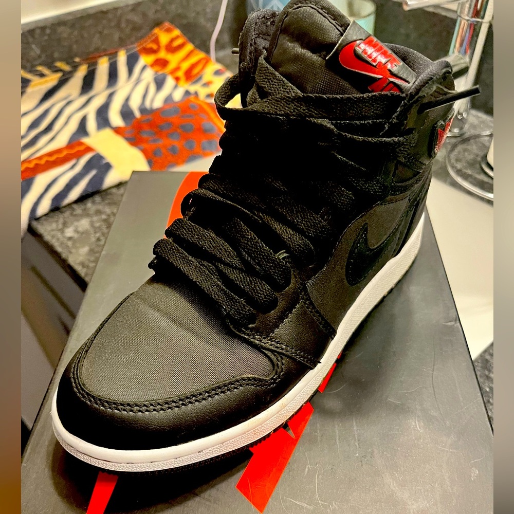 Jordan 1; Satin Toe